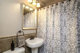 One Bedroom Plaza Condo in Historic Building - Image 5