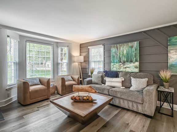 Stunning Newly Remodeled Home-Amazing Location - Image 5