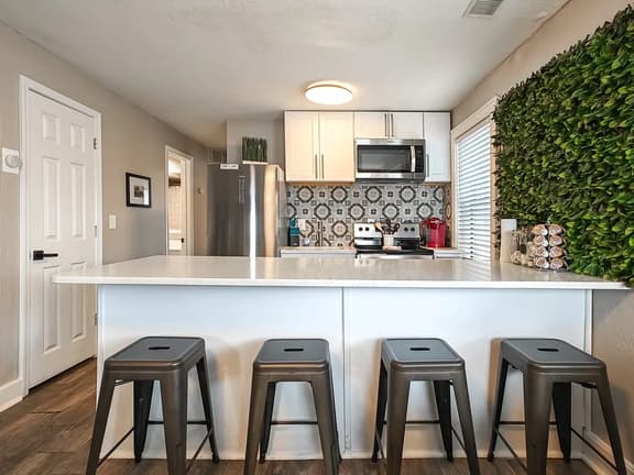 Heart of Westport!  1BR - Image 1